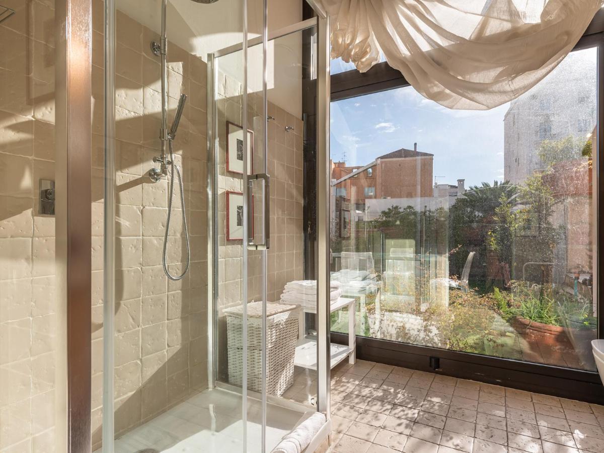 Snob Luxury Suite Cagliari Bagian luar foto