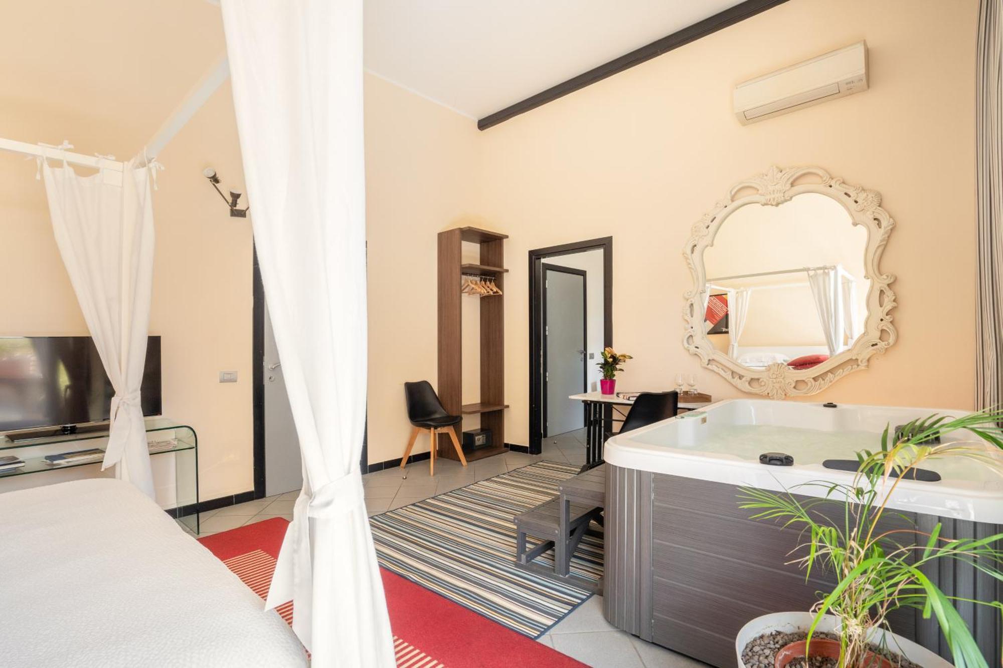 Snob Luxury Suite Cagliari Bagian luar foto